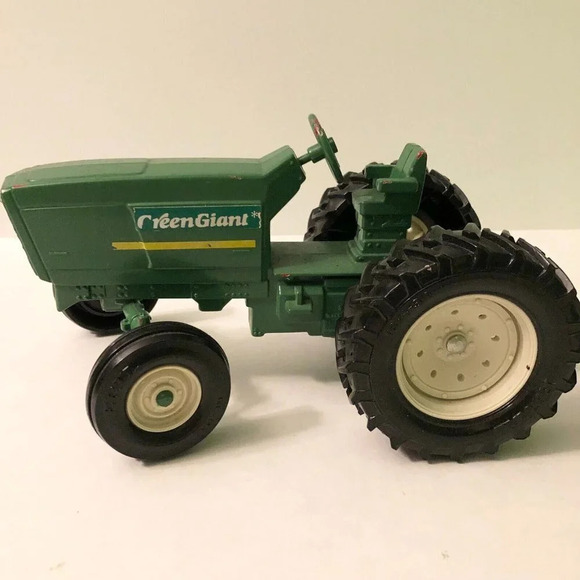 Vintage Ertl Green  Giant Toy Tractor and Wagon Promotional Diecast - Picture 2 of 16